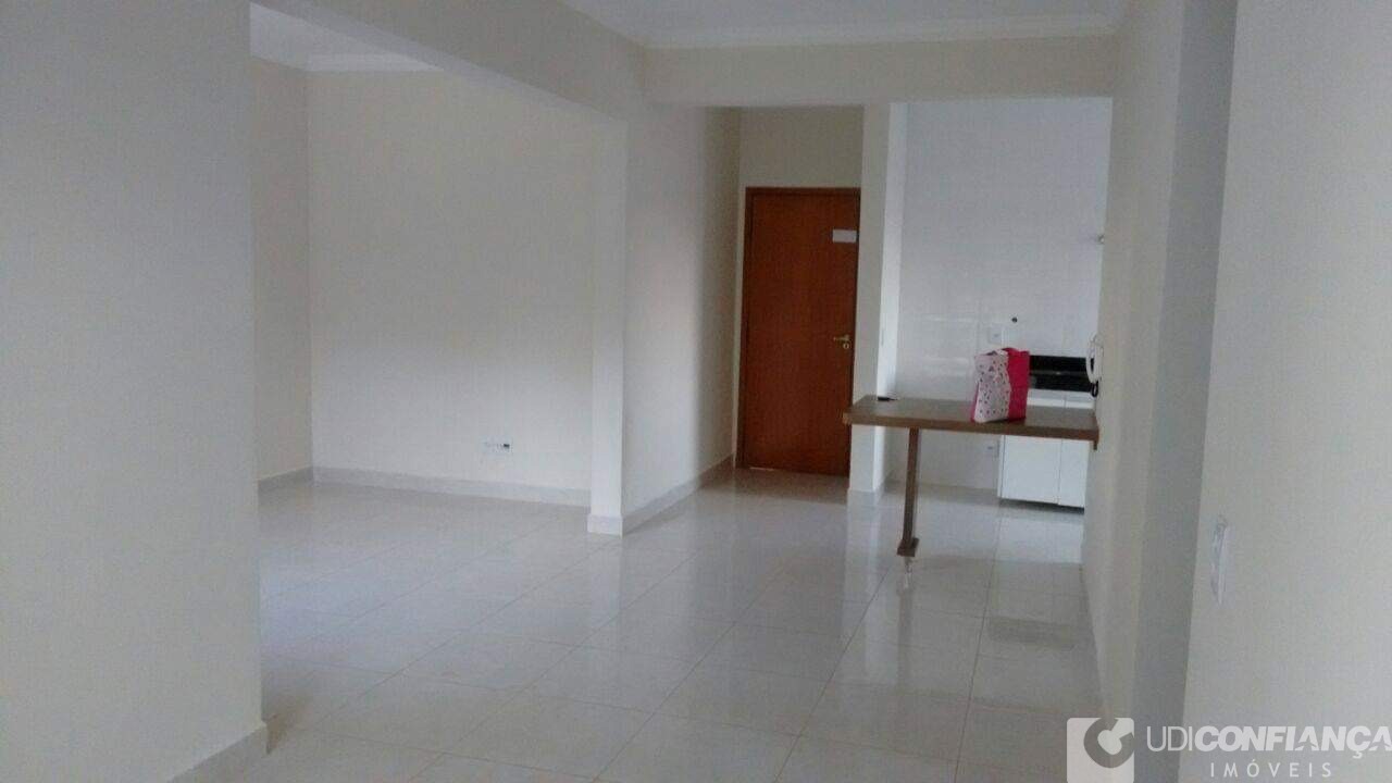 Apartamento à venda com 2 quartos, 68m² - Foto 12