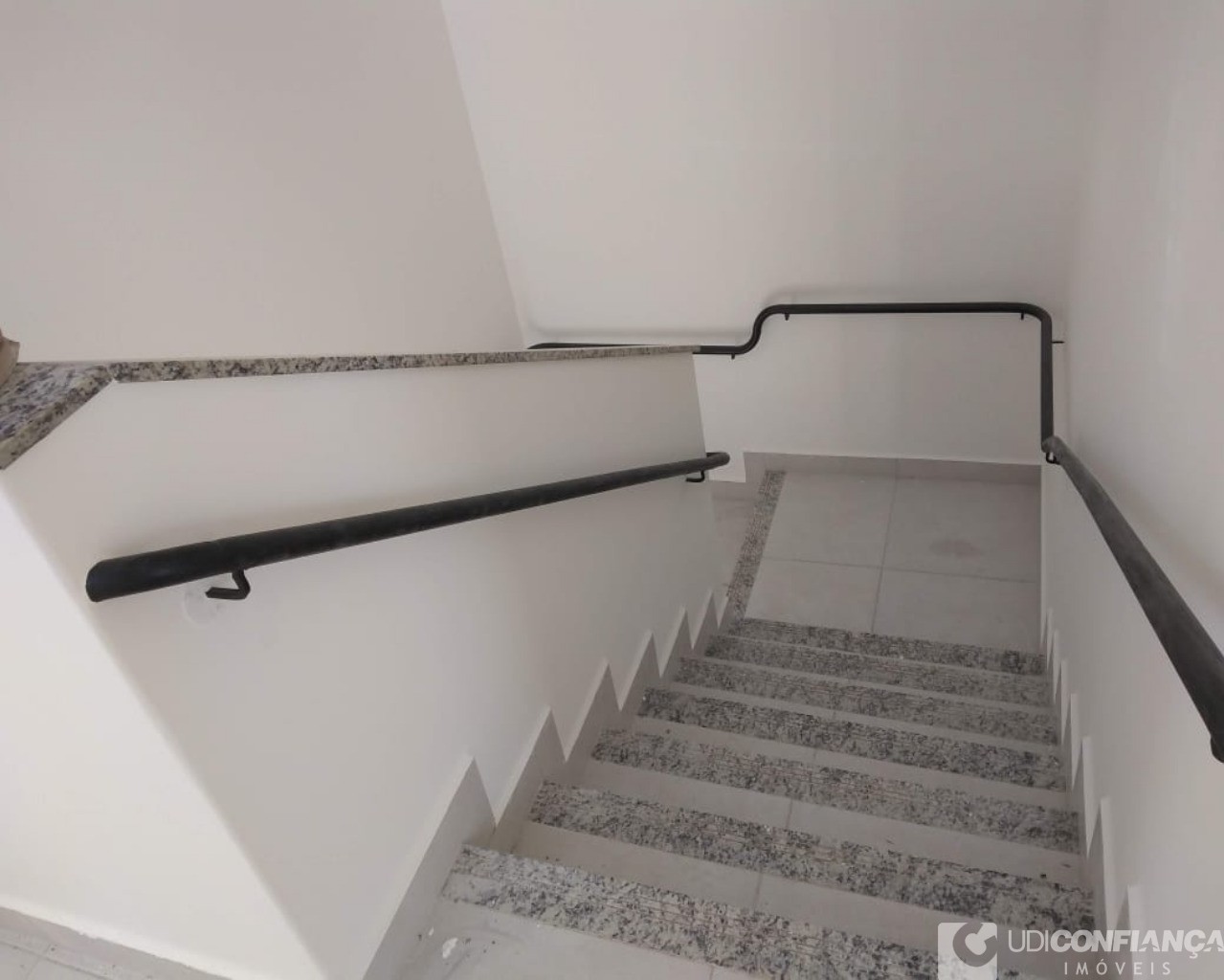 Apartamento à venda com 2 quartos, 67m² - Foto 7