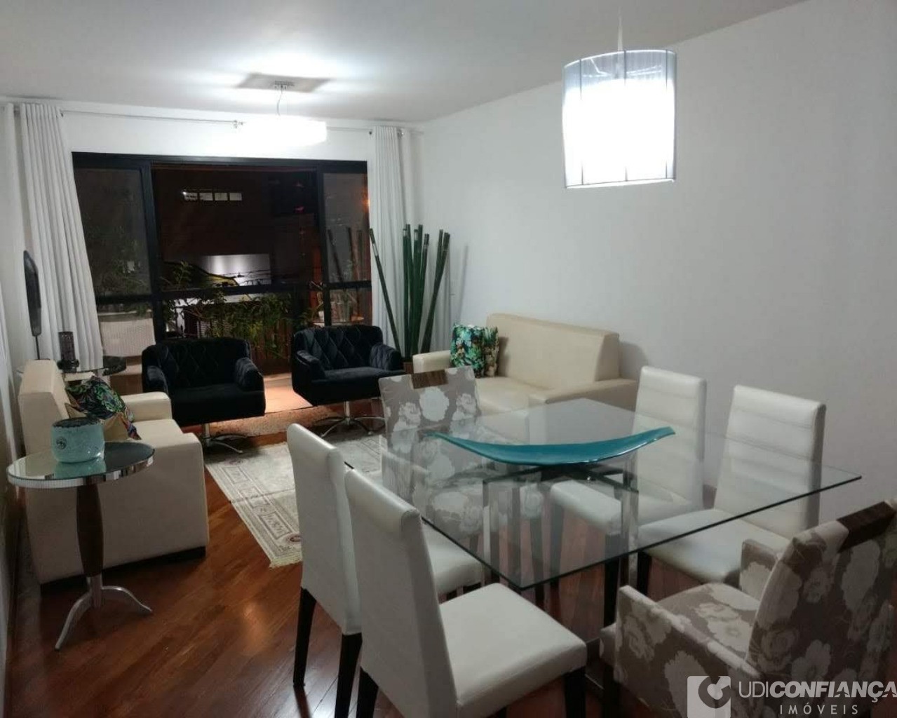 Apartamento à venda com 3 quartos, 120m² - Foto 1