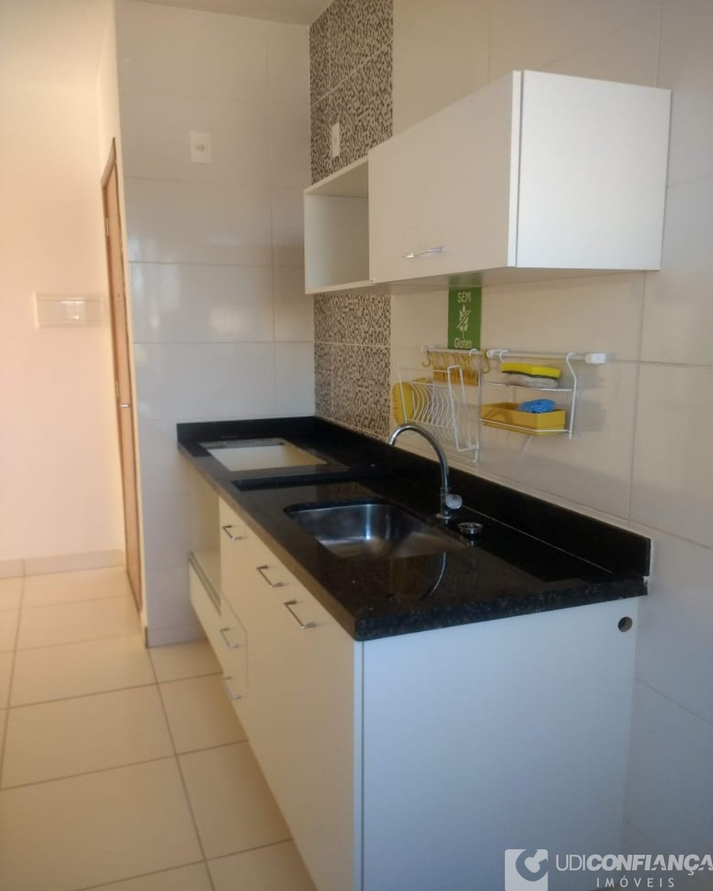 Apartamento à venda com 2 quartos, 47m² - Foto 2