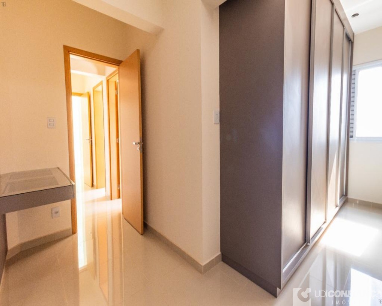 Apartamento à venda com 3 quartos, 94m² - Foto 9