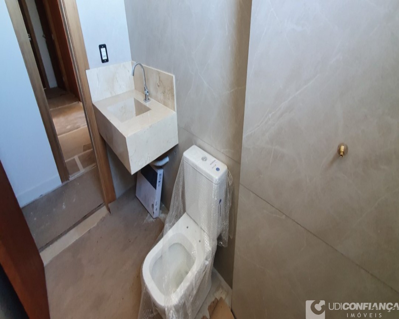 Apartamento à venda com 4 quartos, 218m² - Foto 13