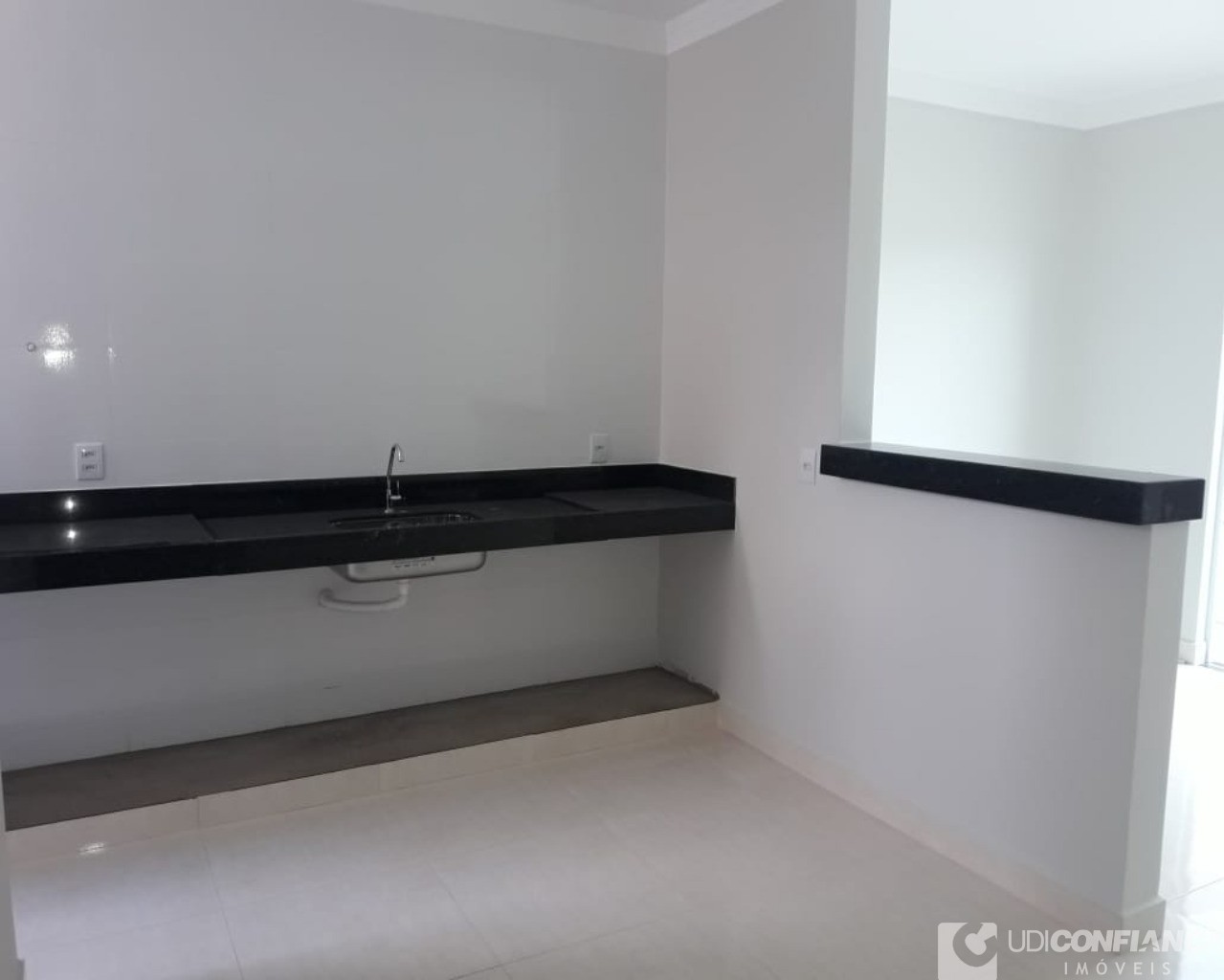 Apartamento à venda com 2 quartos, 75m² - Foto 7