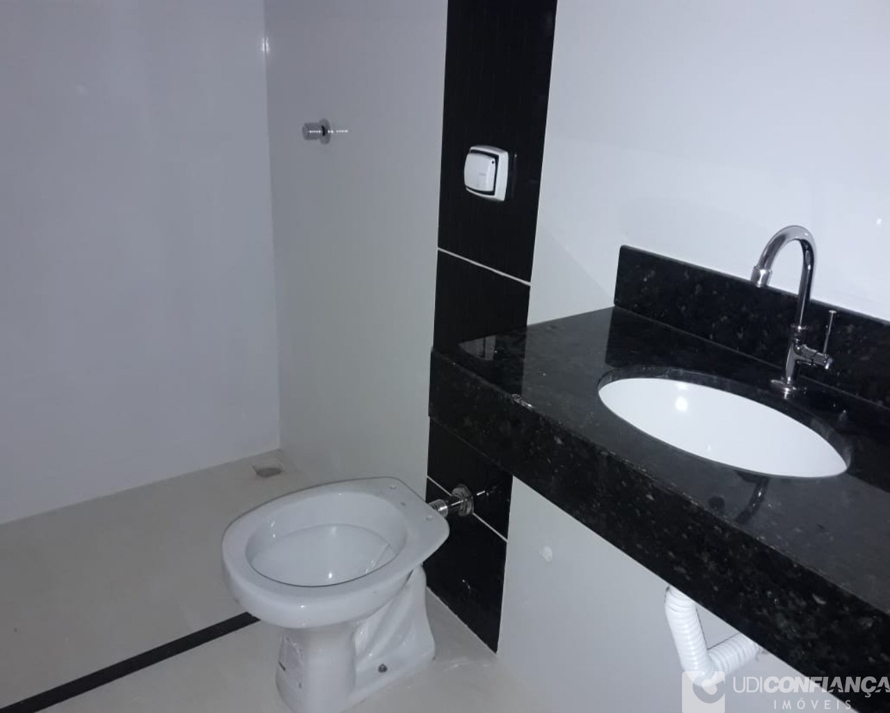 Apartamento à venda com 2 quartos, 75m² - Foto 15