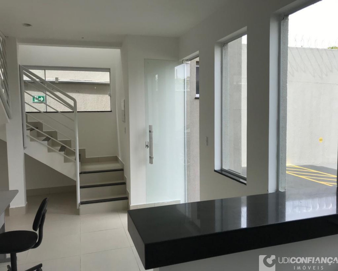 Apartamento à venda com 2 quartos, 64m² - Foto 12