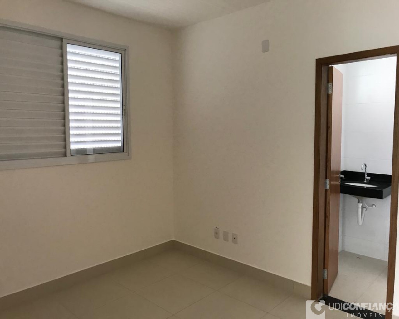 Apartamento à venda com 2 quartos, 64m² - Foto 15