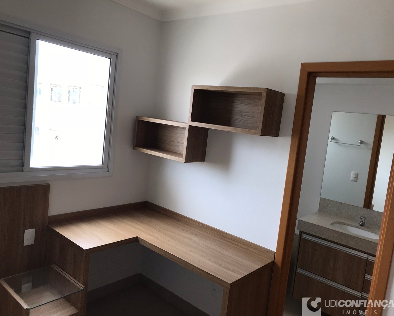 Apartamento à venda com 3 quartos, 94m² - Foto 6