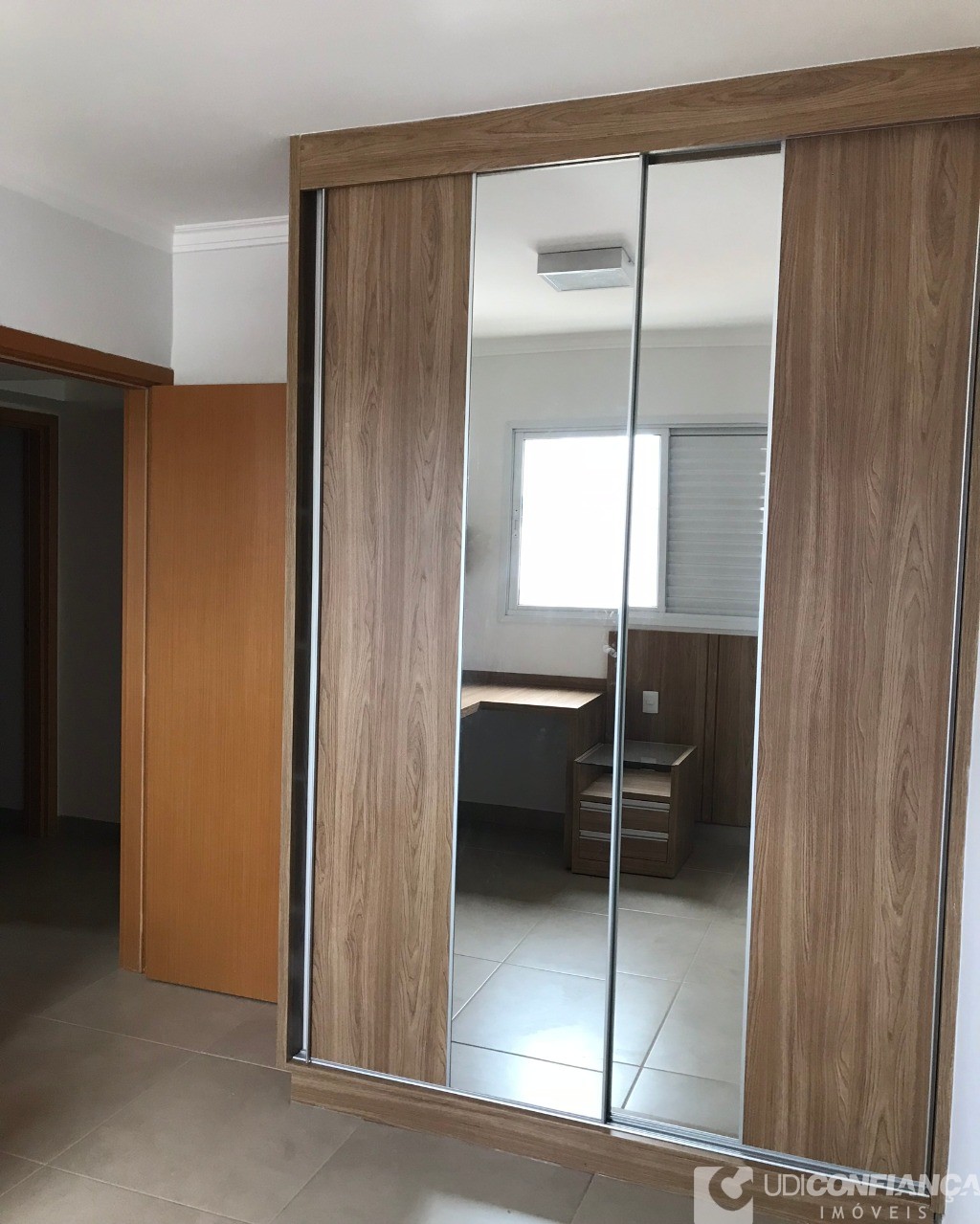 Apartamento à venda com 3 quartos, 94m² - Foto 7