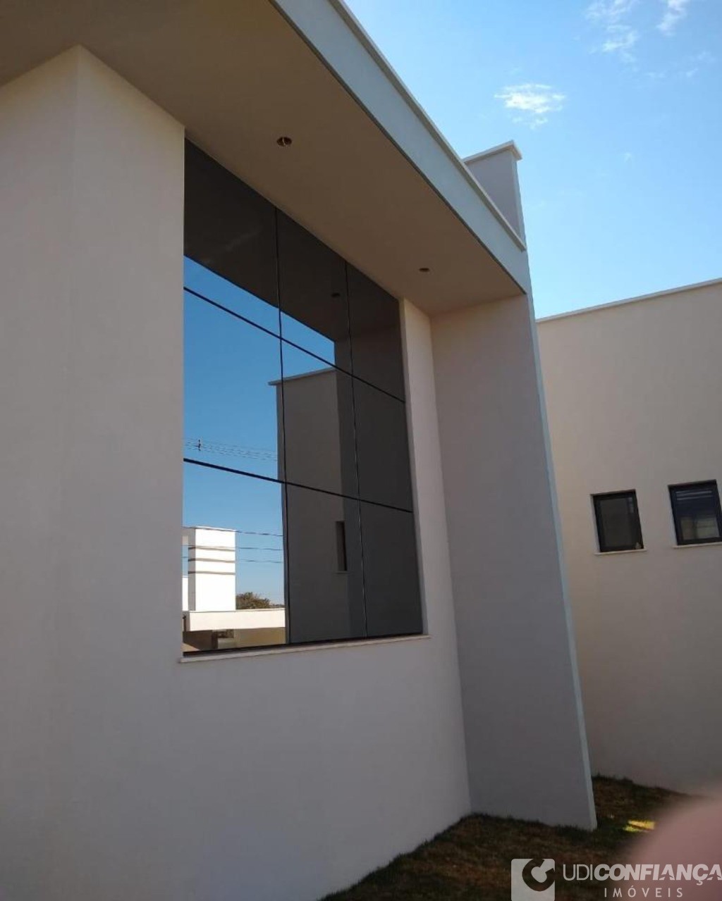 Casa à venda com 3 quartos, 242m² - Foto 6