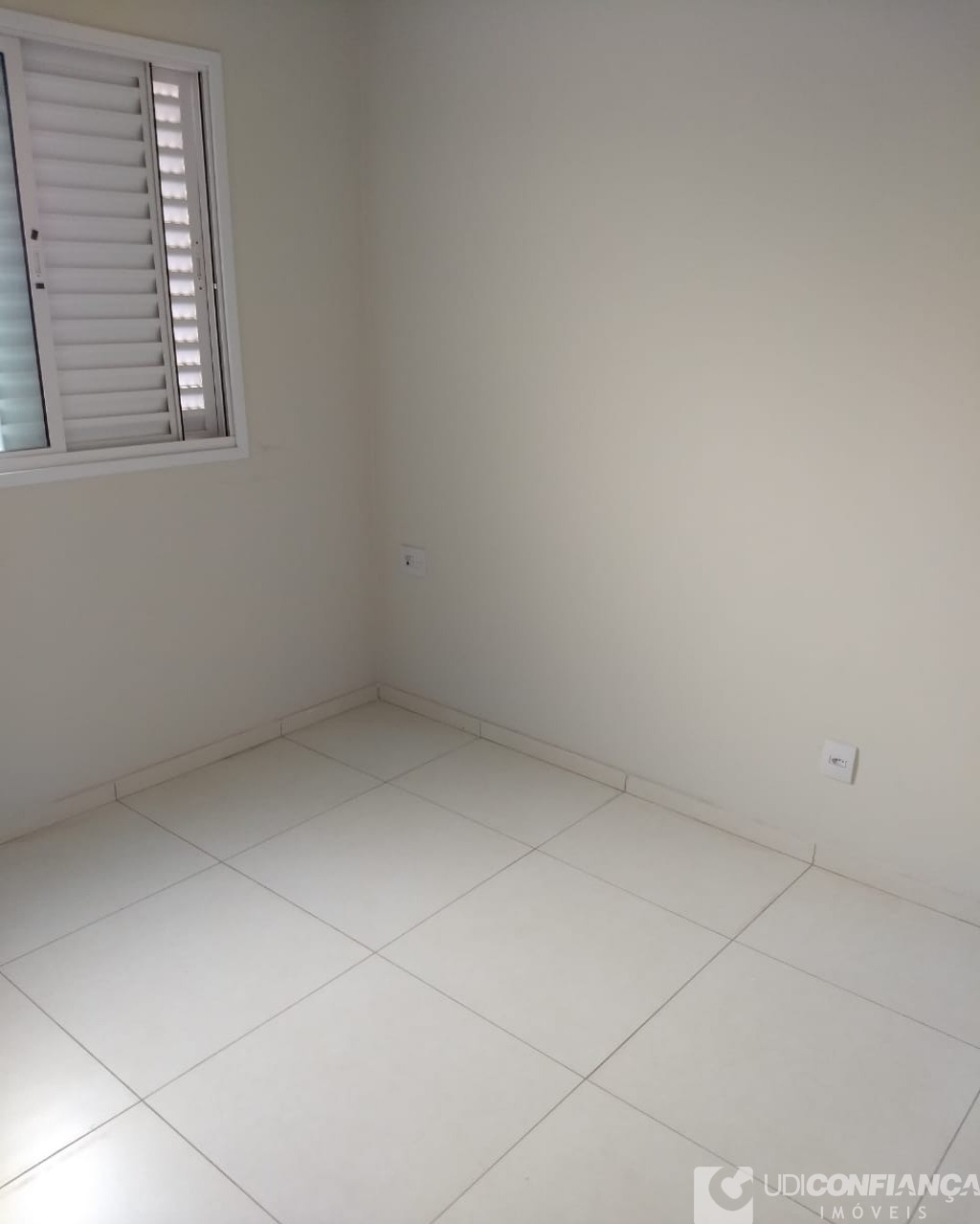 Apartamento à venda com 3 quartos, 63m² - Foto 3