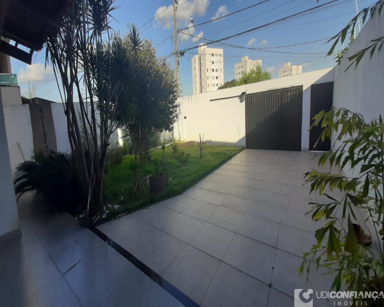 Casa à venda com 2 quartos, 137m² - Foto 3