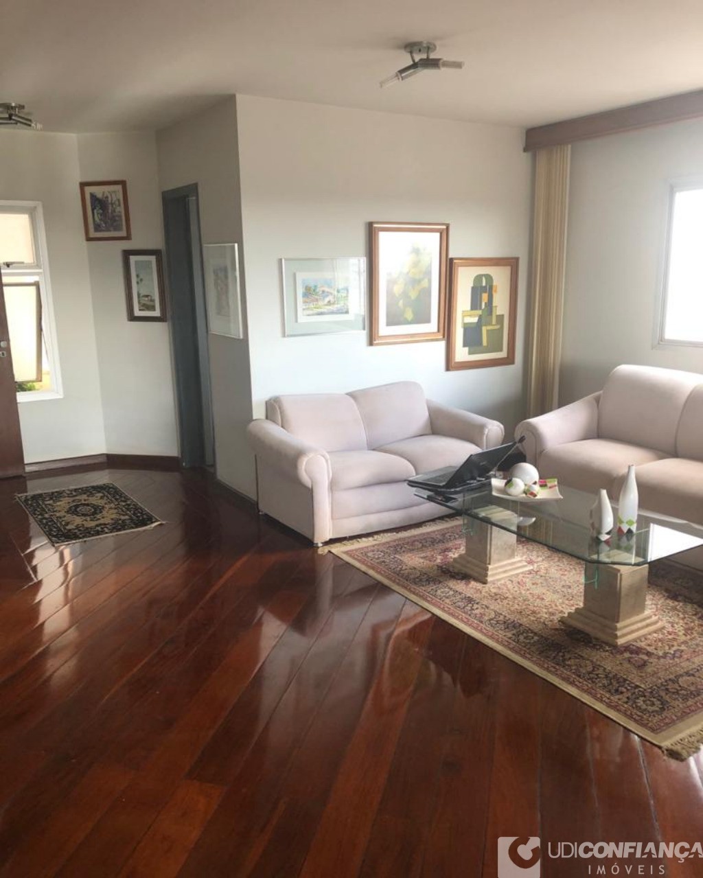 Apartamento à venda com 3 quartos, 177m² - Foto 1