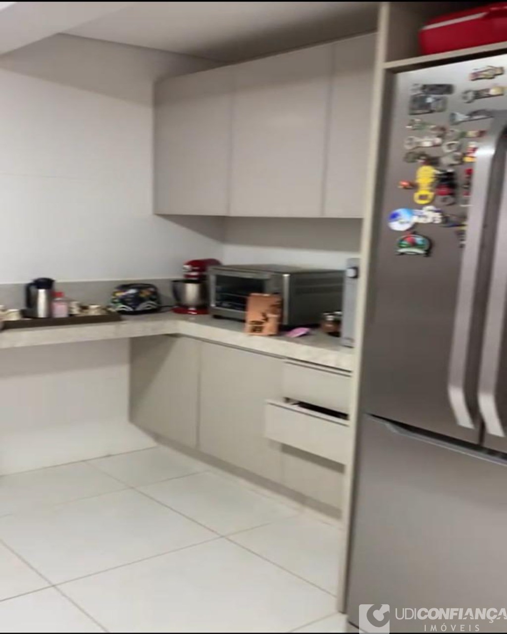 Apartamento à venda com 3 quartos, 230m² - Foto 11