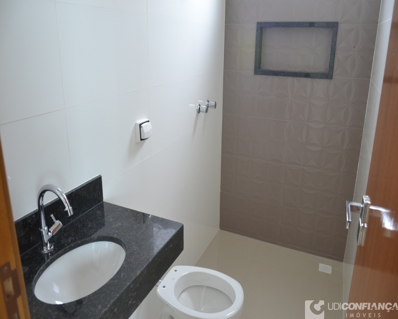 Apartamento à venda com 2 quartos, 62m² - Foto 8