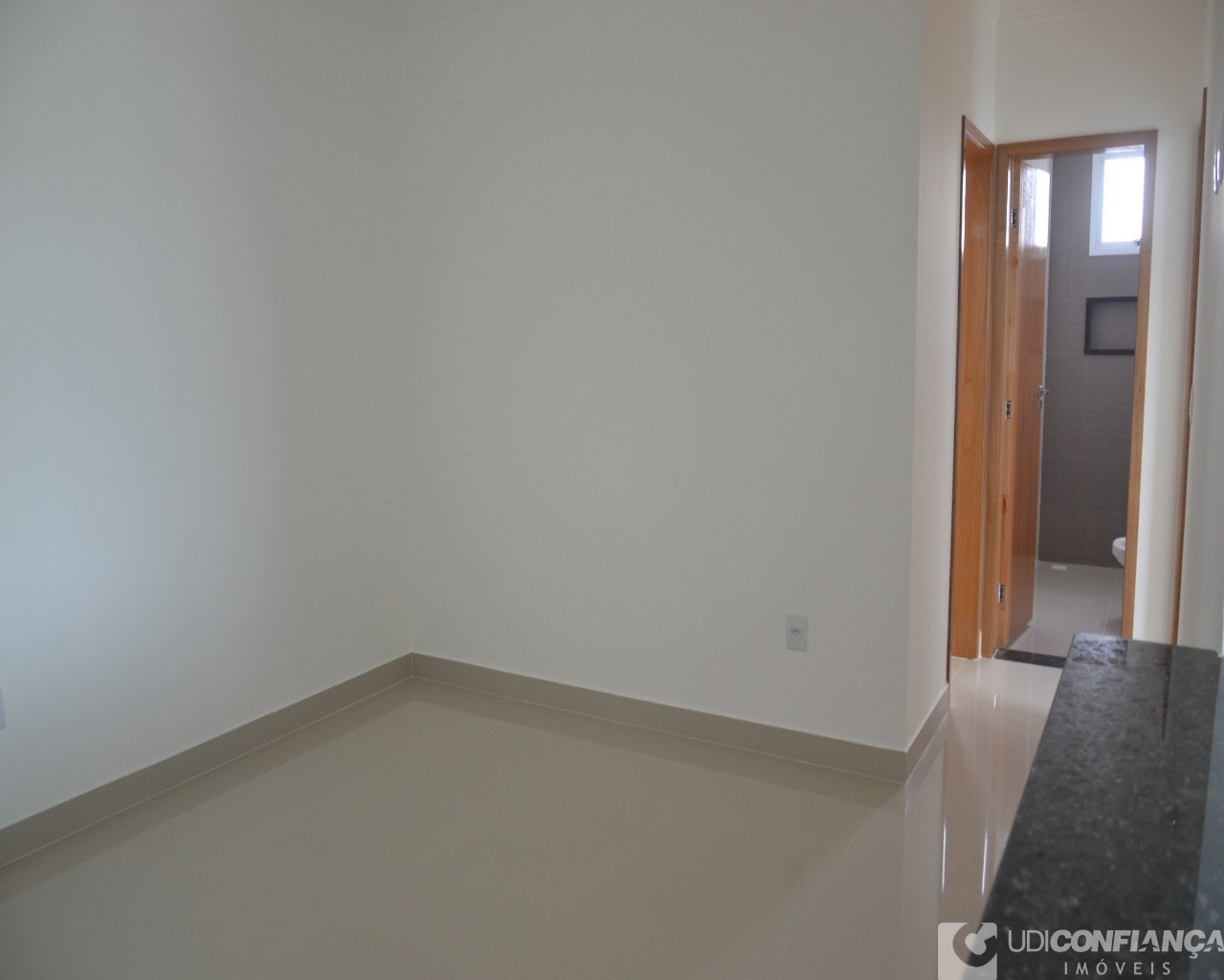 Apartamento à venda com 2 quartos, 62m² - Foto 12