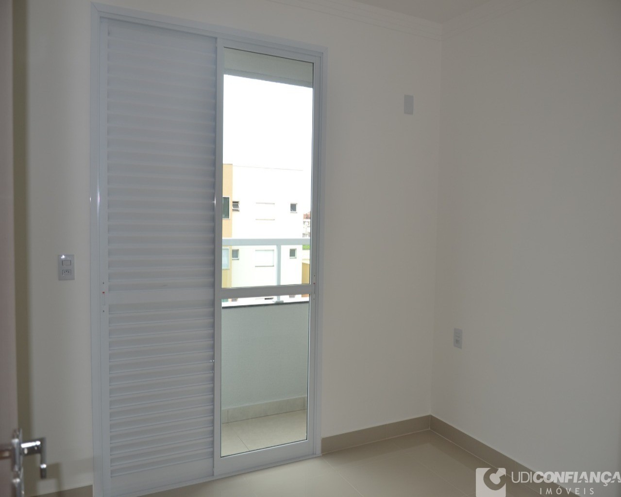 Apartamento à venda com 2 quartos, 62m² - Foto 15