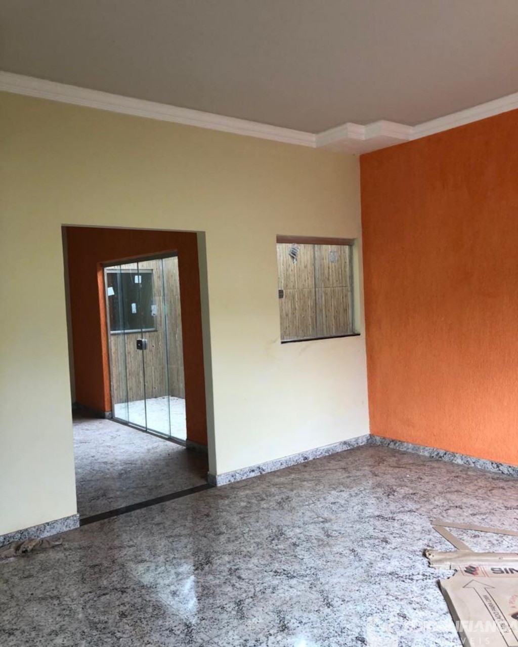 Casa à venda com 3 quartos, 124m² - Foto 2