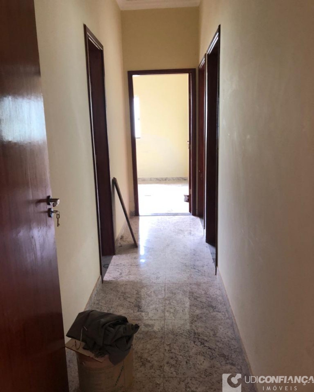 Casa à venda com 3 quartos, 124m² - Foto 8