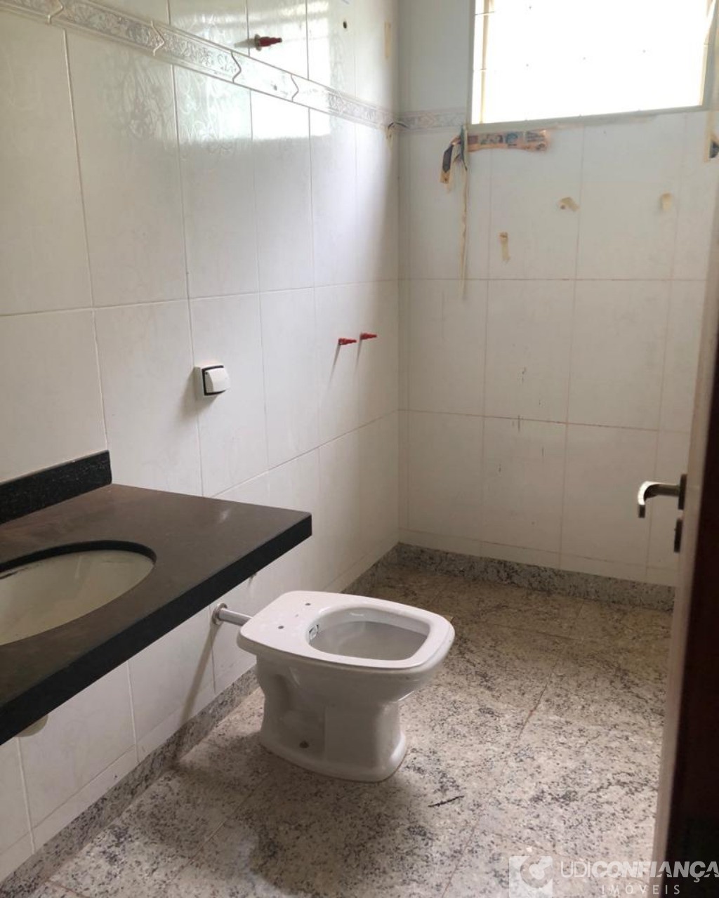 Casa à venda com 3 quartos, 124m² - Foto 15