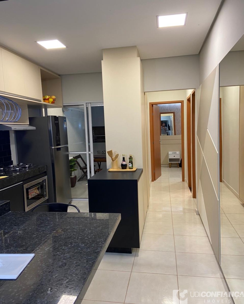 Casa à venda com 2 quartos, 50m² - Foto 4