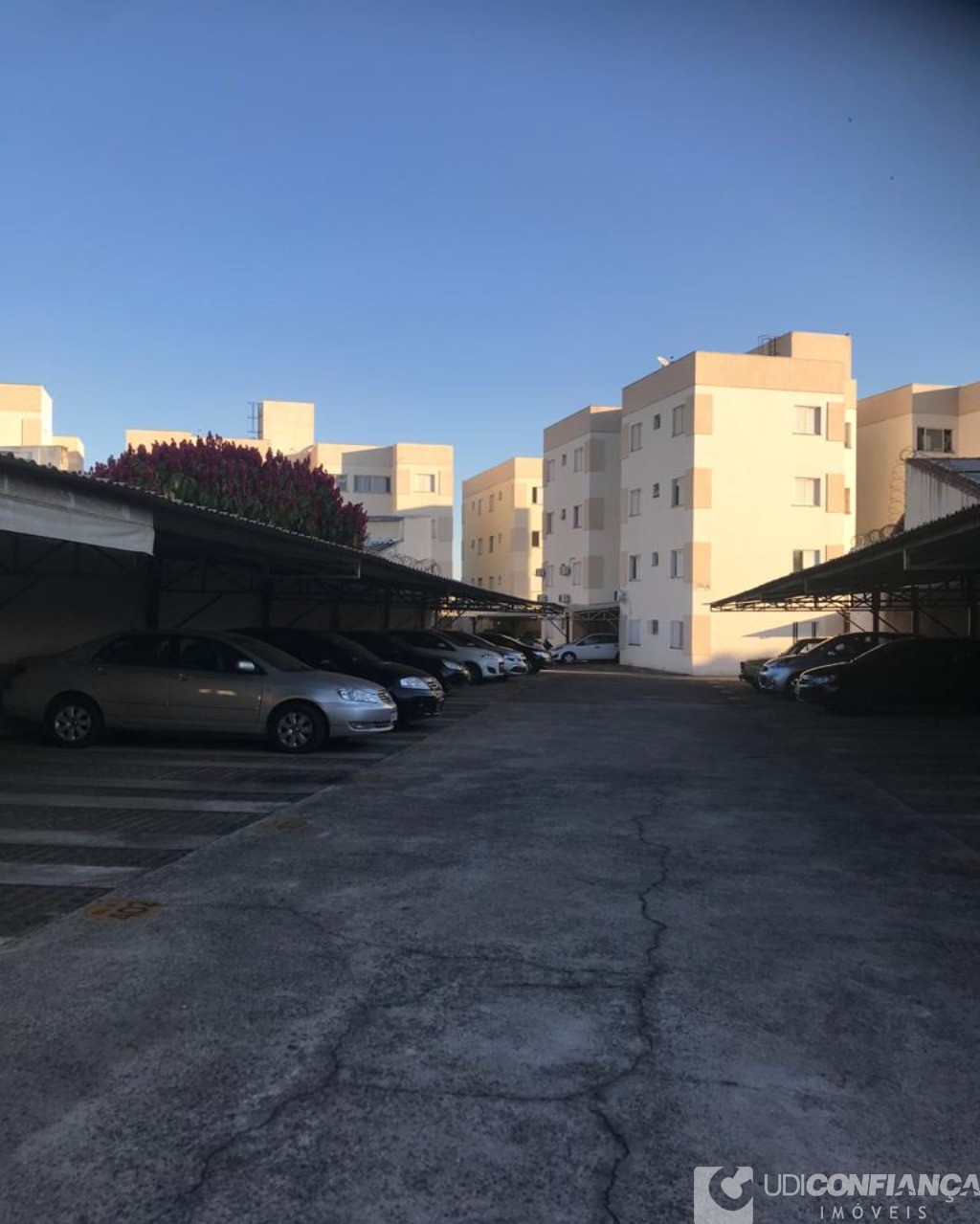 Apartamento à venda com 2 quartos, 48m² - Foto 1