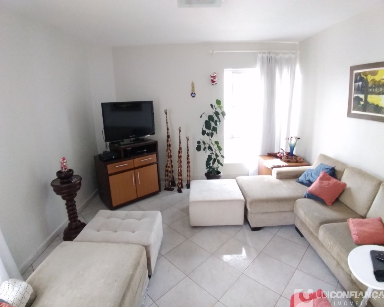 Apartamento à venda com 3 quartos, 120m² - Foto 1