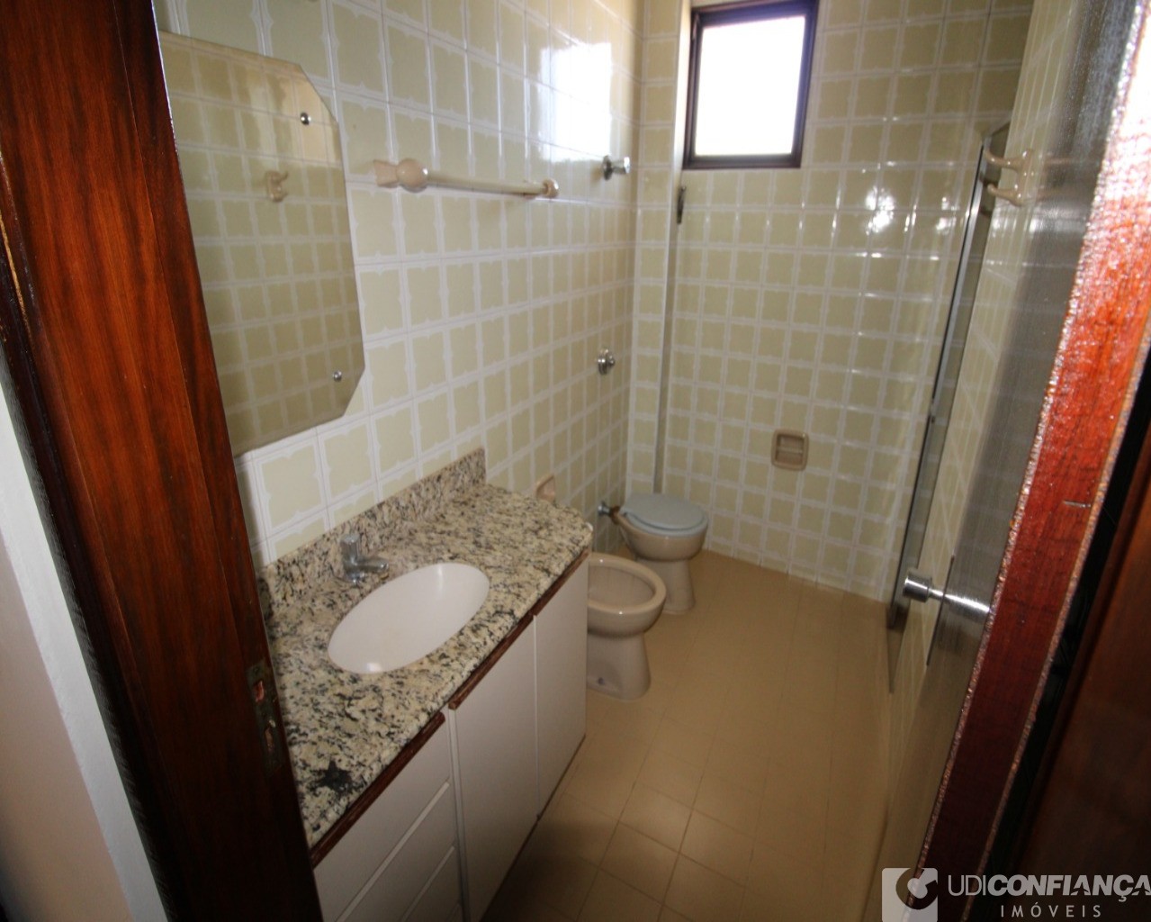 Apartamento à venda com 3 quartos, 117m² - Foto 9