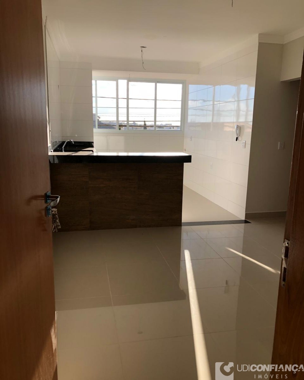 Apartamento à venda com 2 quartos, 53m² - Foto 2