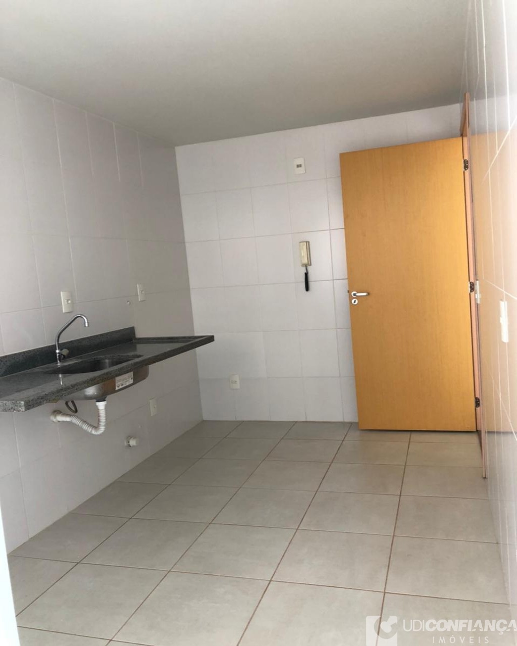 Apartamento à venda com 3 quartos, 86m² - Foto 3