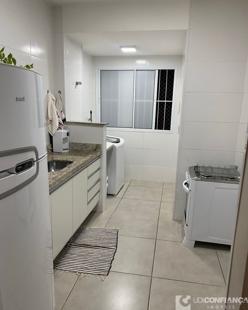 Apartamento à venda com 2 quartos, 57m² - Foto 4