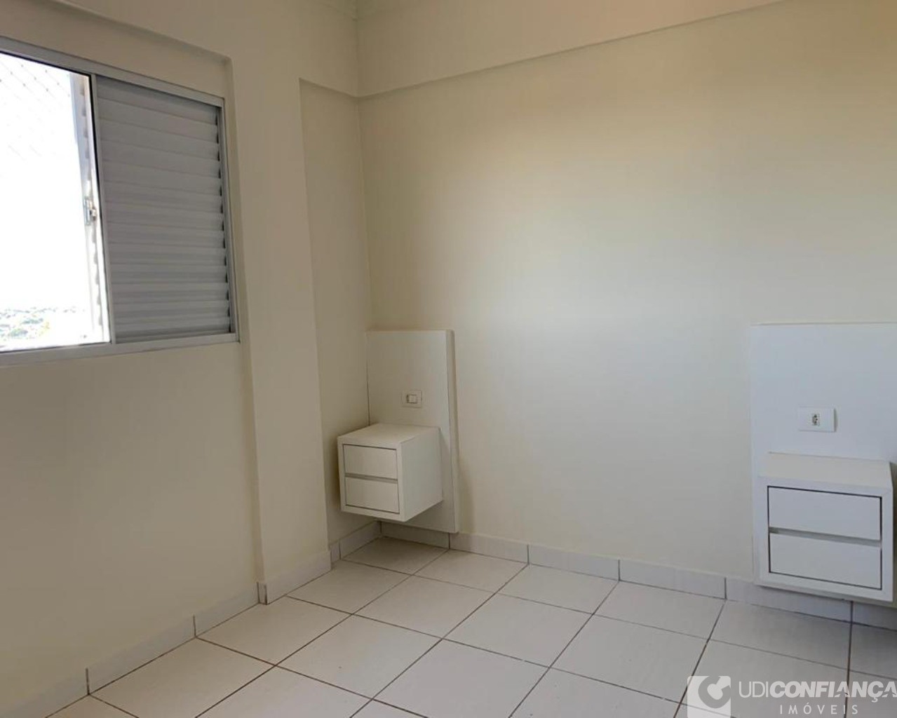 Apartamento à venda com 2 quartos, 55m² - Foto 4