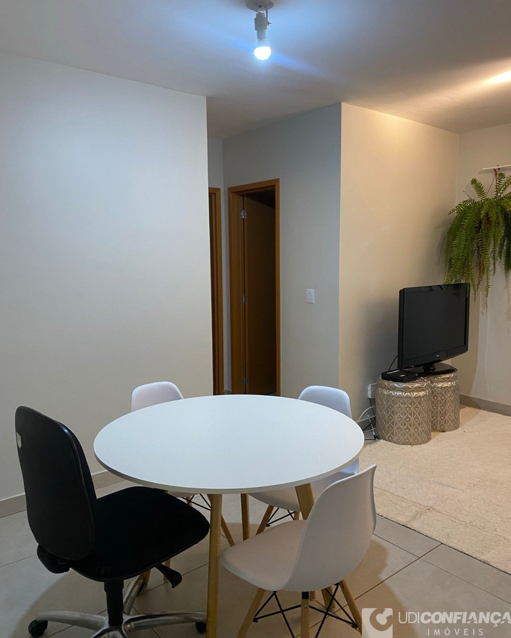 Apartamento à venda com 2 quartos, 57m² - Foto 2