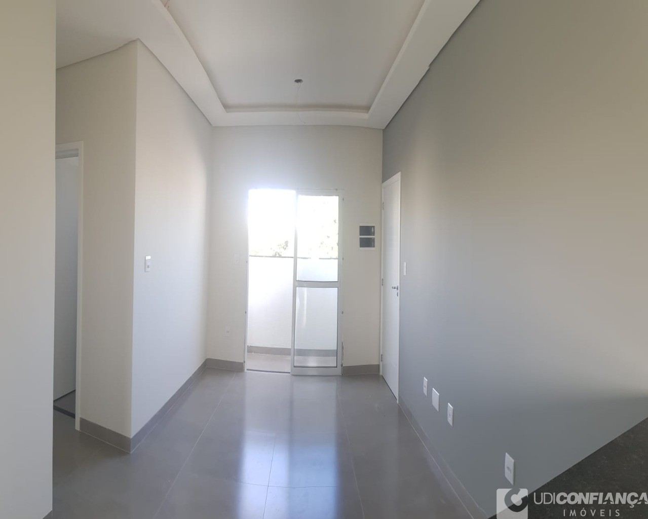 Apartamento à venda com 2 quartos, 58m² - Foto 1