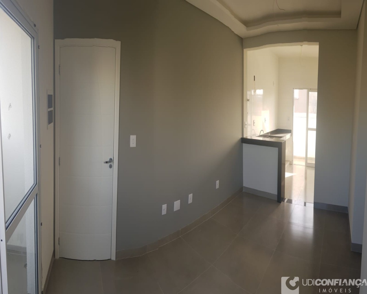 Apartamento à venda com 2 quartos, 58m² - Foto 3