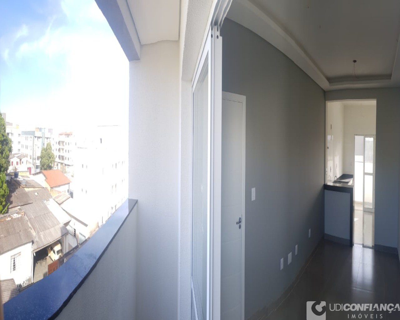 Apartamento à venda com 2 quartos, 58m² - Foto 4