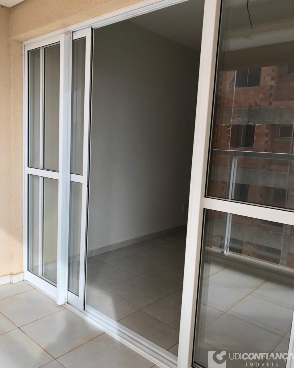 Apartamento à venda com 3 quartos, 86m² - Foto 8