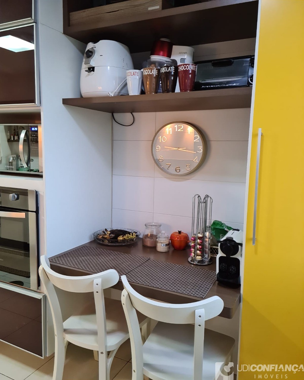 Apartamento à venda com 2 quartos, 72m² - Foto 8