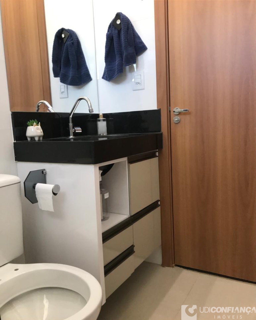 Apartamento à venda com 2 quartos, 70m² - Foto 7