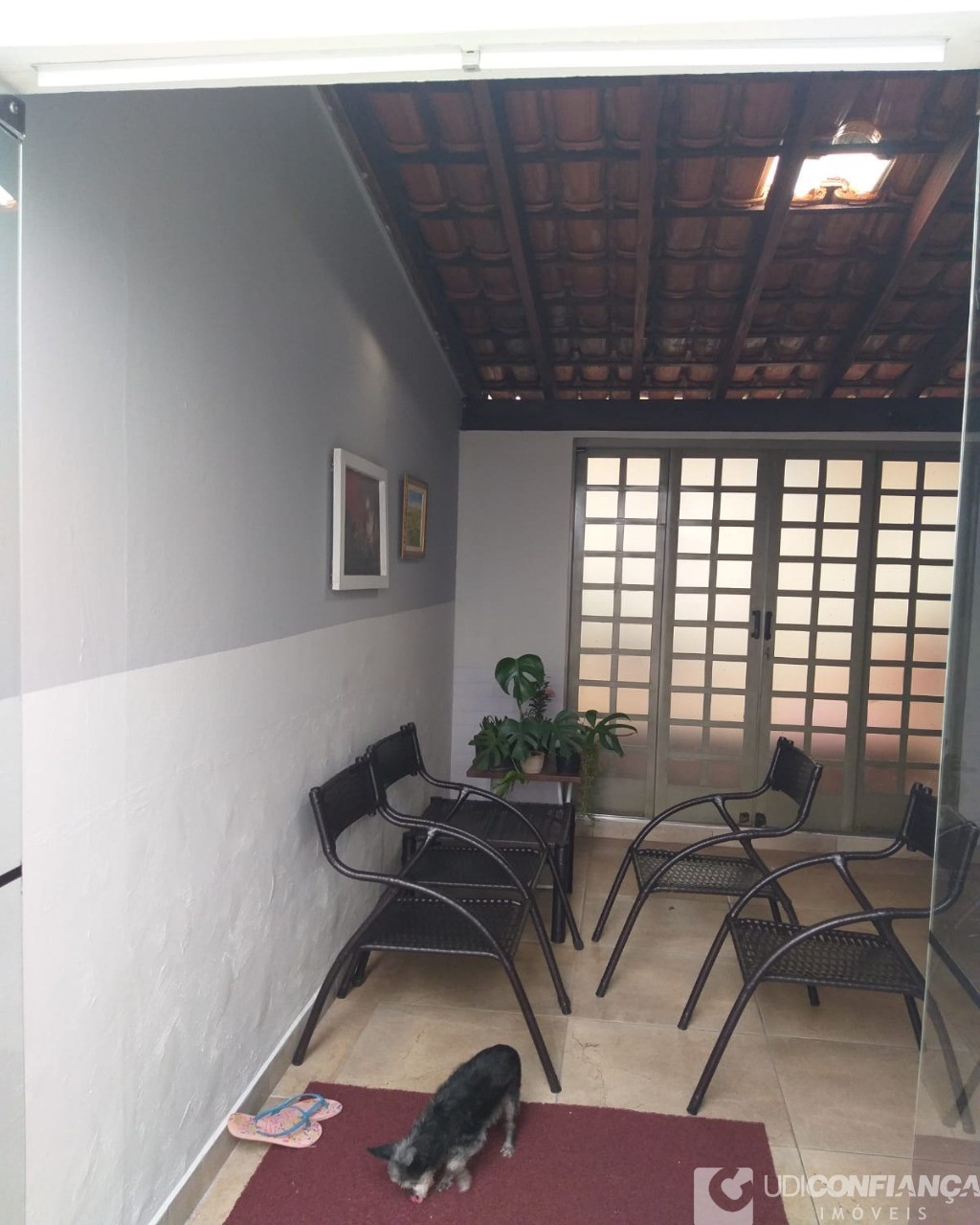 Casa à venda com 3 quartos, 220m² - Foto 3