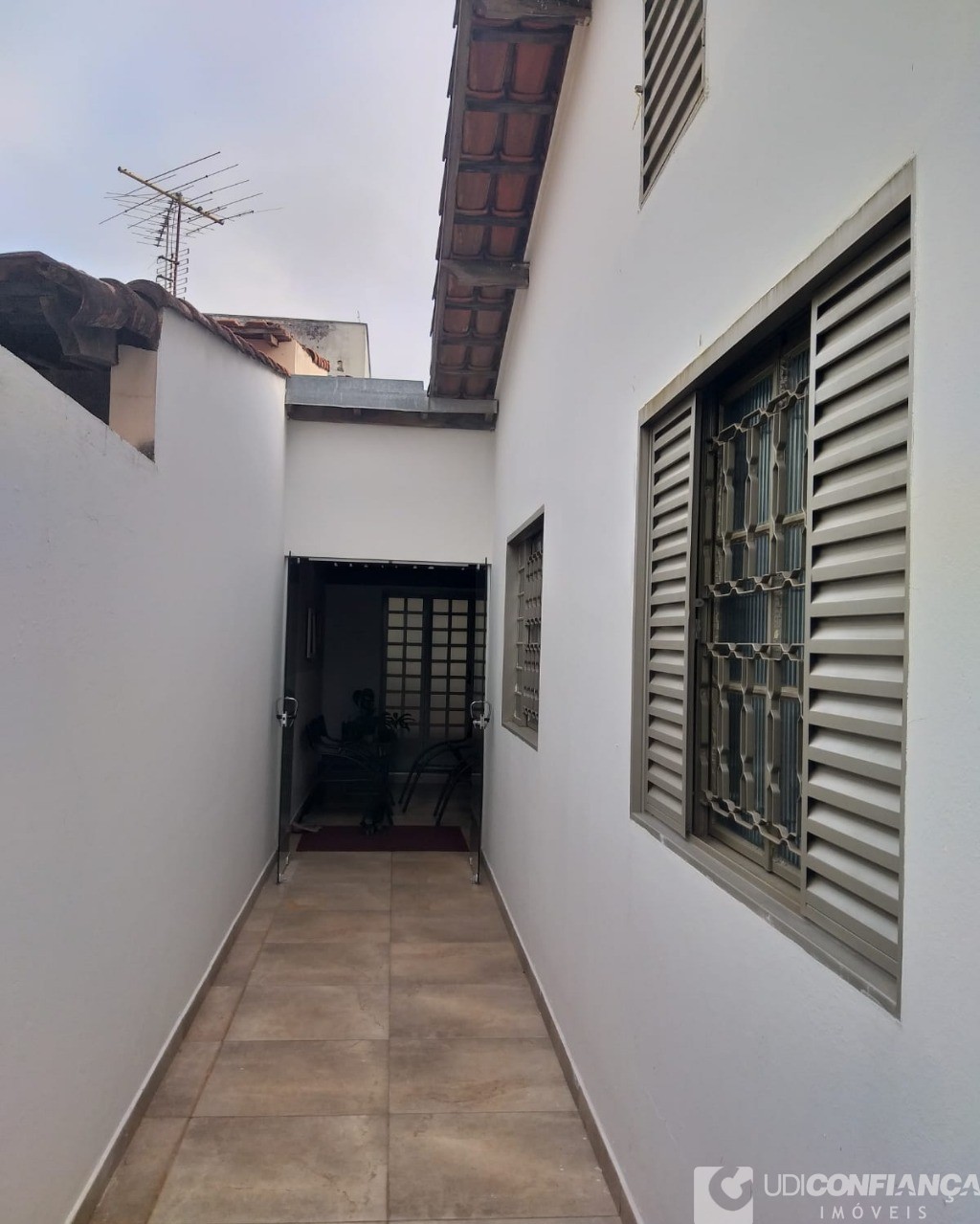 Casa à venda com 3 quartos, 220m² - Foto 18