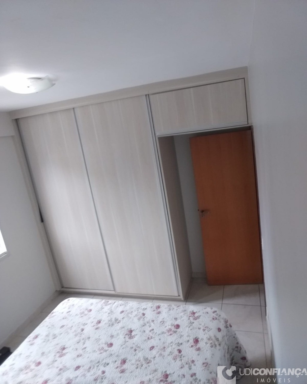 Apartamento à venda com 3 quartos, 87m² - Foto 3