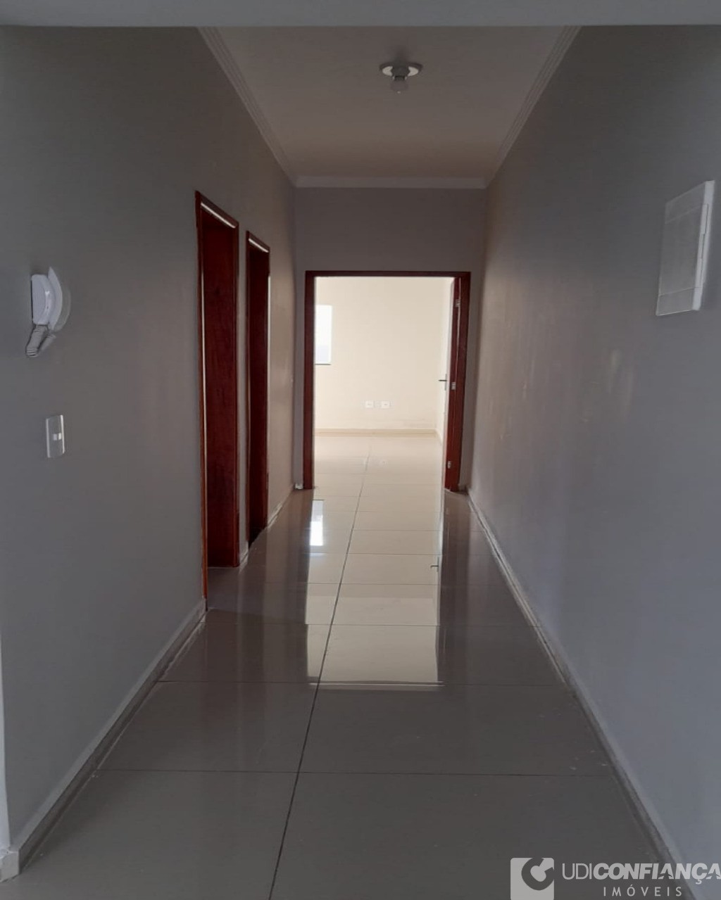 Casa à venda com 2 quartos, 64m² - Foto 9