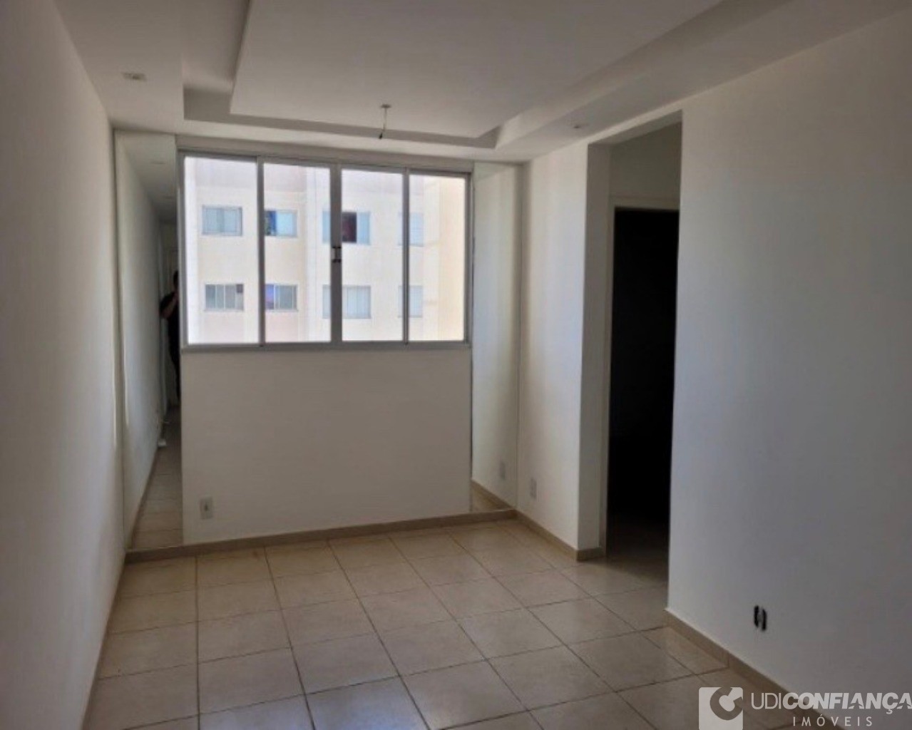 Apartamento à venda com 2 quartos, 47m² - Foto 2