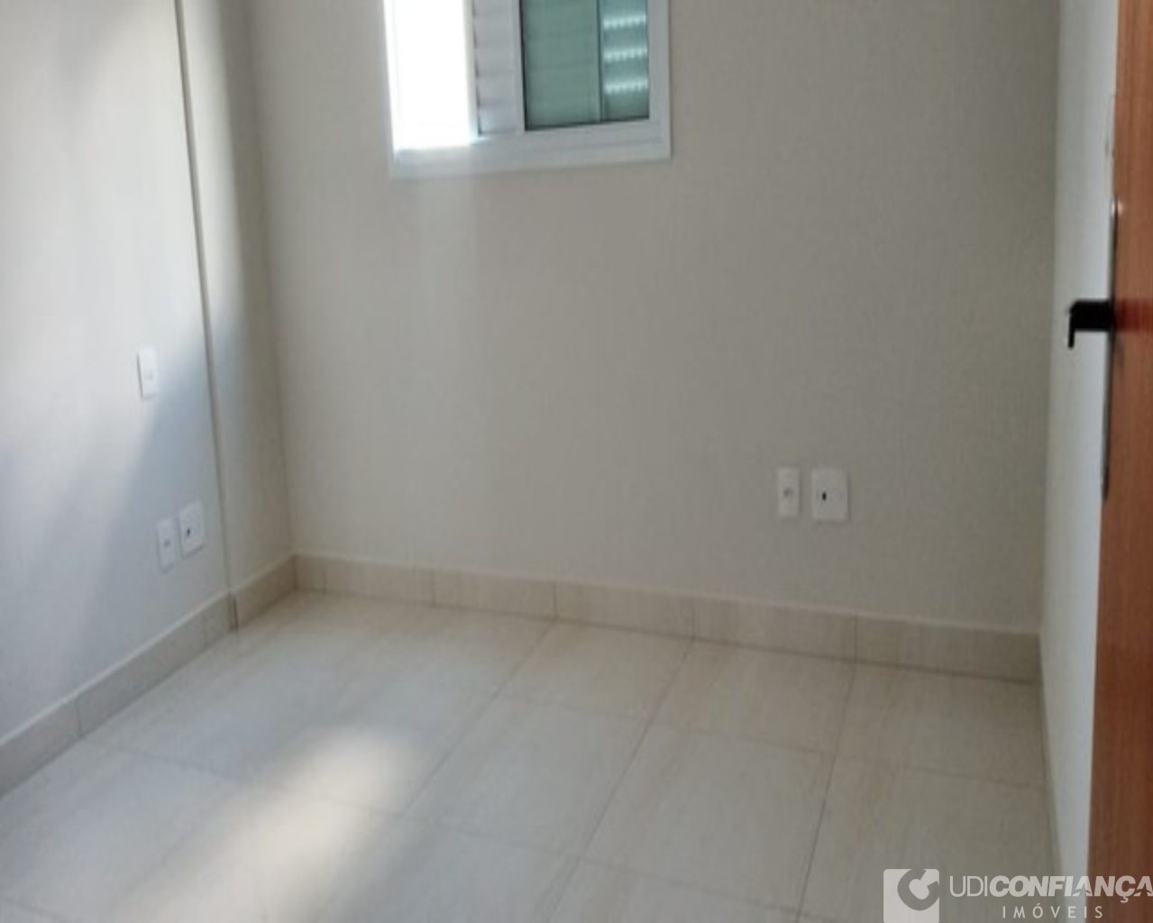 Apartamento à venda com 3 quartos, 100m² - Foto 5