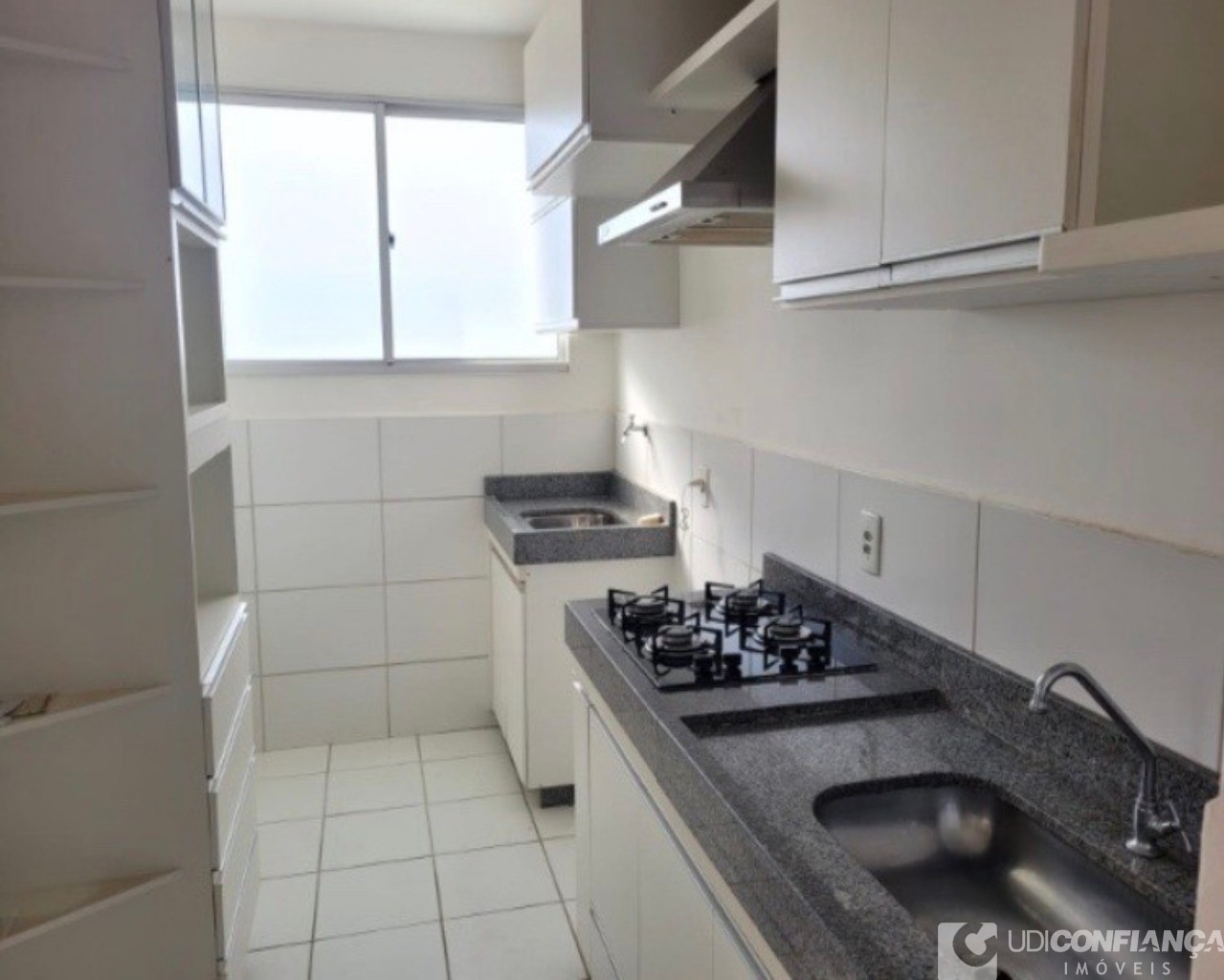 Apartamento à venda com 2 quartos, 47m² - Foto 3