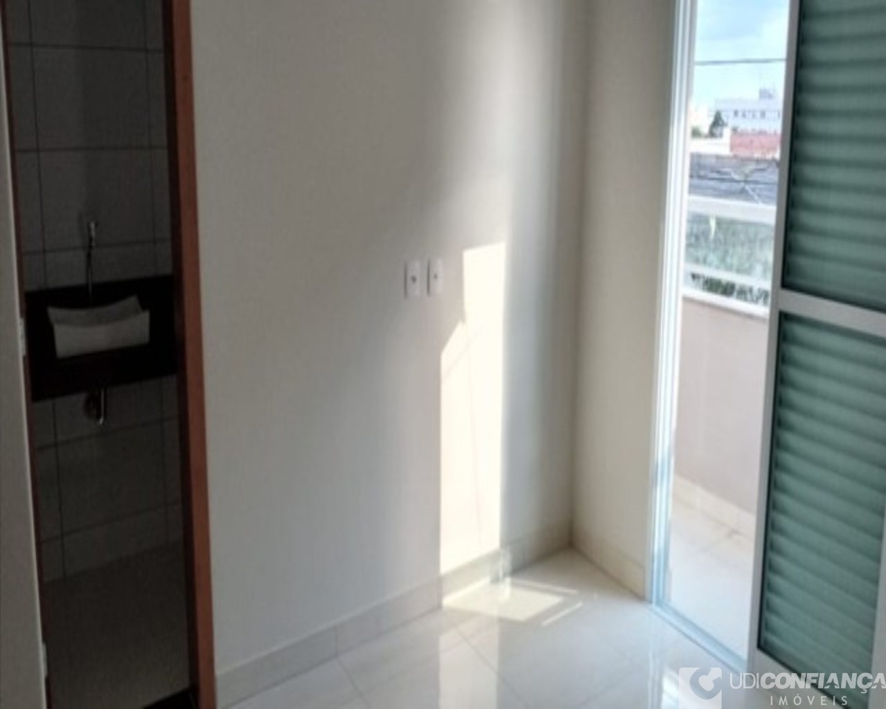 Apartamento à venda com 3 quartos, 100m² - Foto 4