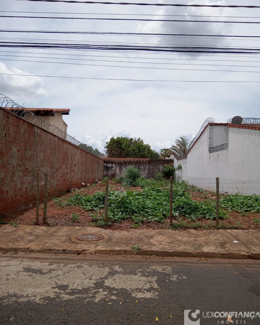 Terreno, 357 m² - Foto 1