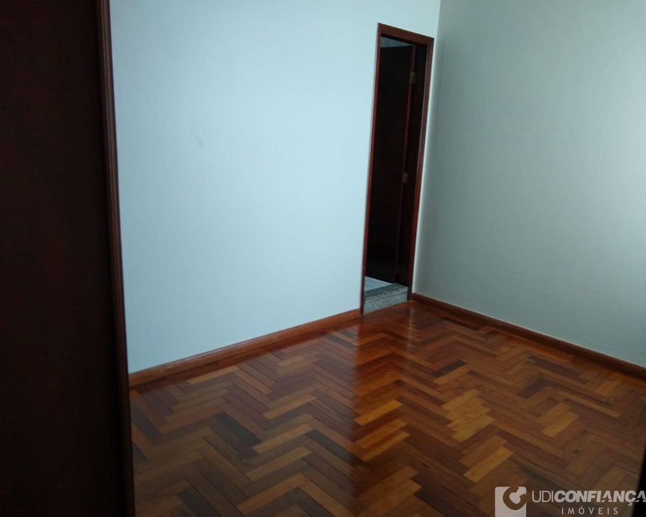 Apartamento à venda com 3 quartos, 165m² - Foto 7