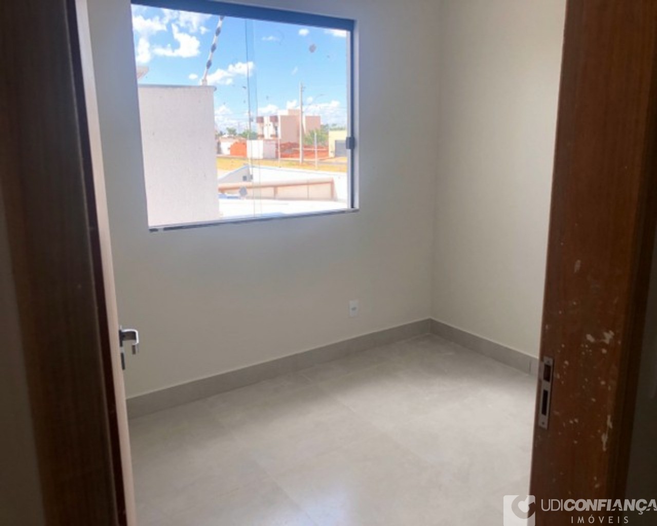 Apartamento à venda com 2 quartos, 70m² - Foto 7