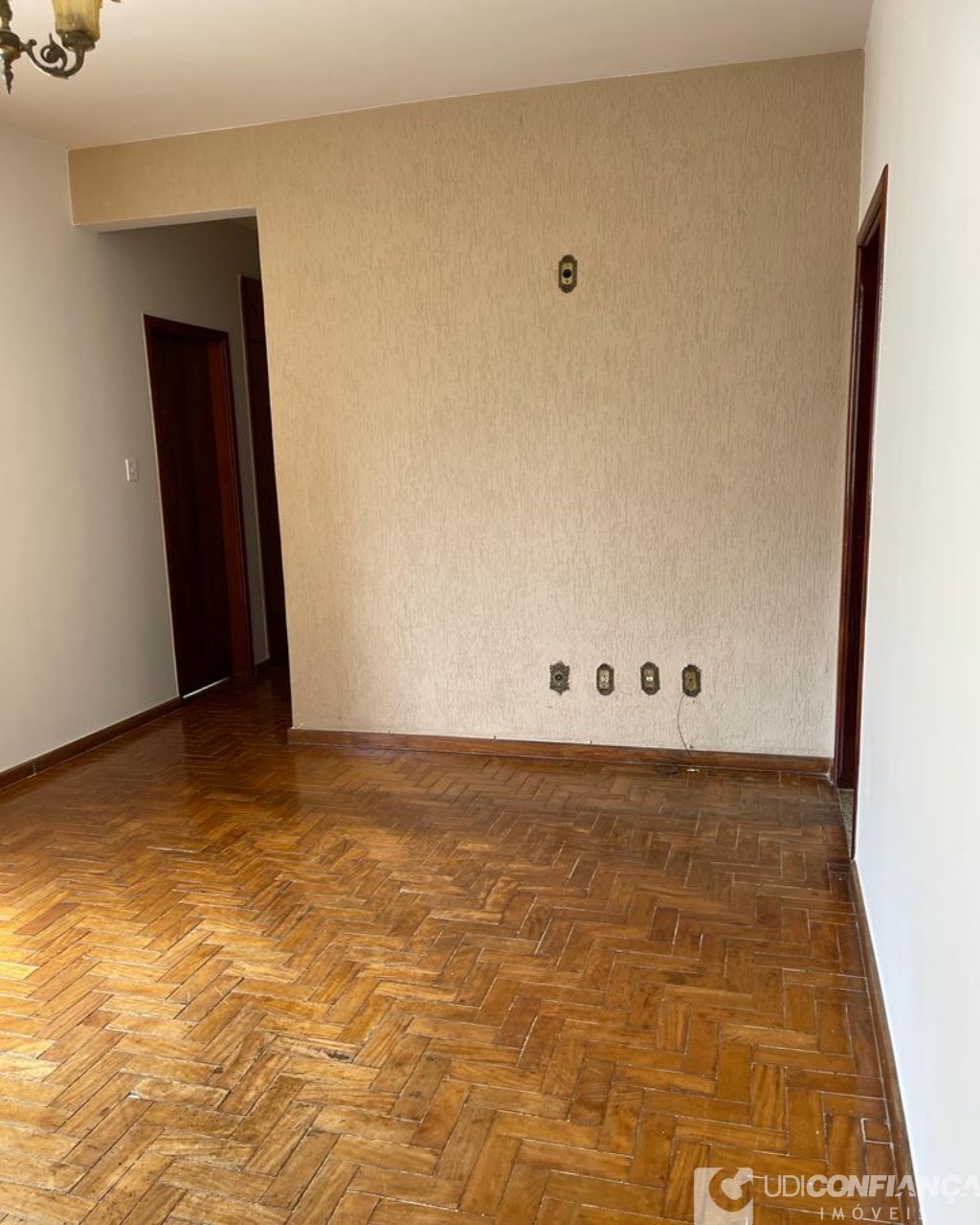 Apartamento à venda com 2 quartos, 80m² - Foto 4